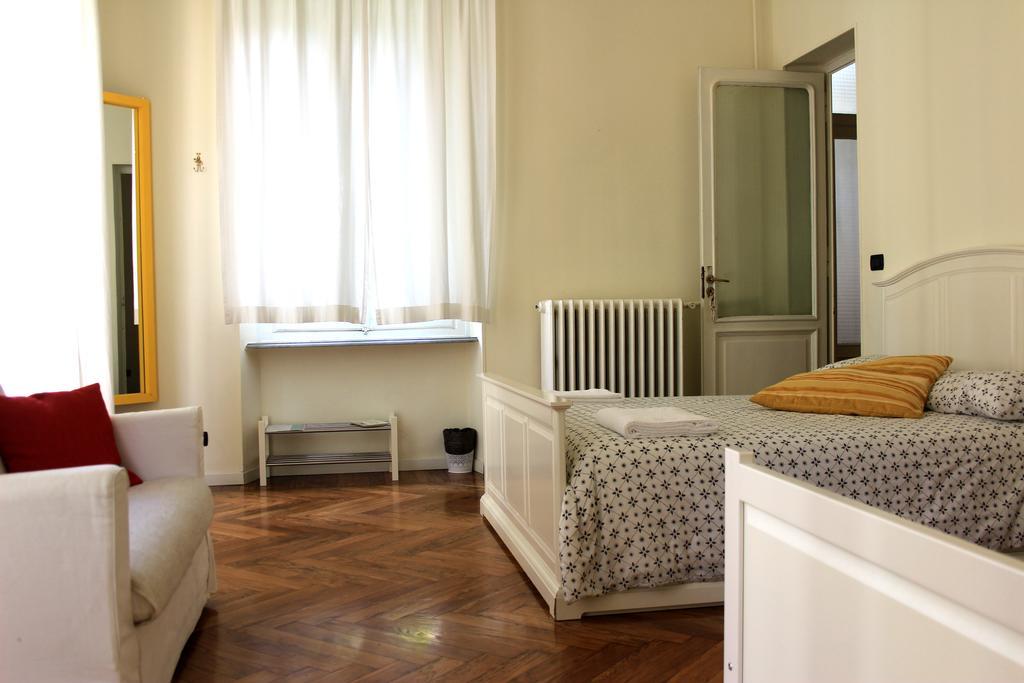 Bed and Breakfast Gabriele 83 Турин Экстерьер фото